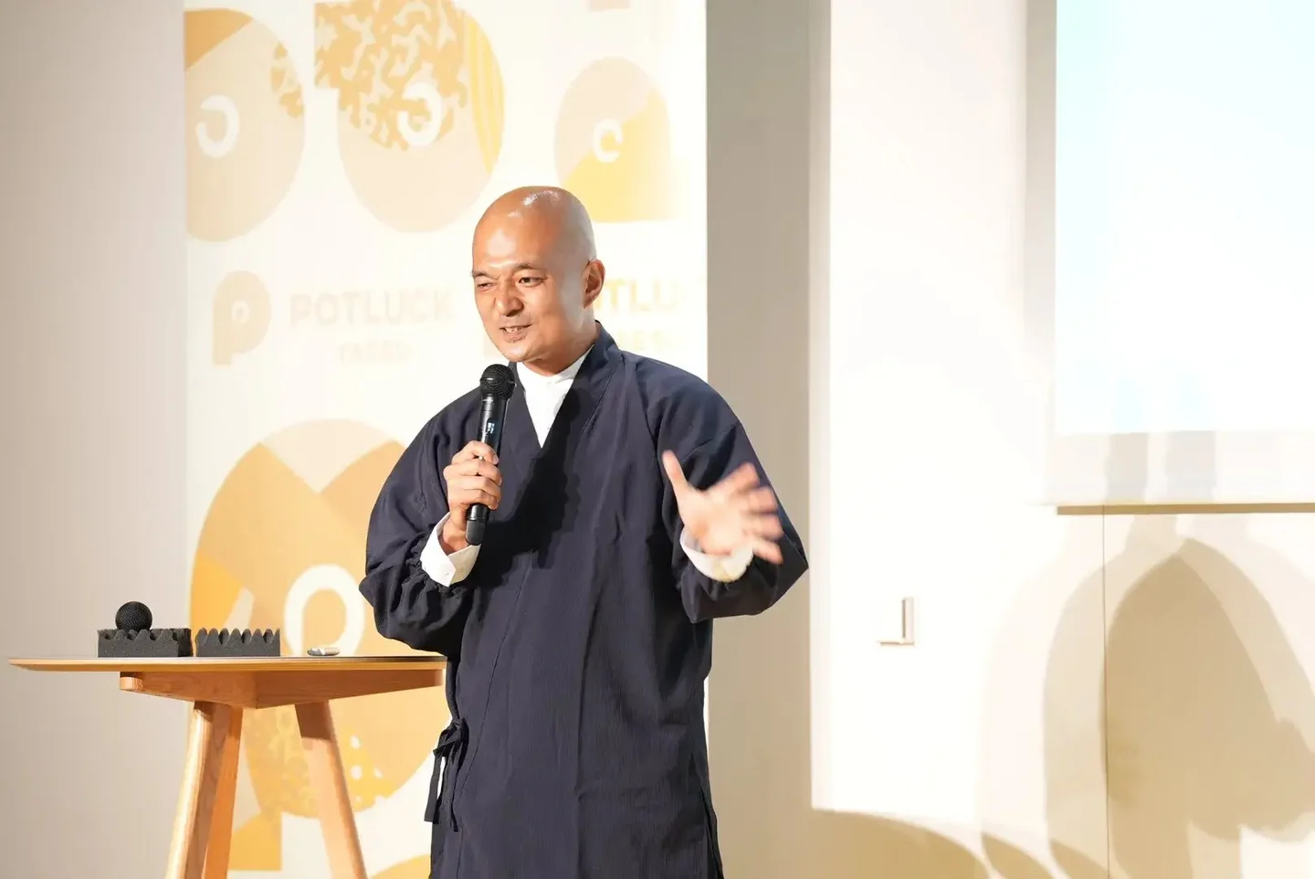 「POTLUCK AWARD 2026」最終審査会で発表する長門湯守株式会社 共同代表 大谷和弘